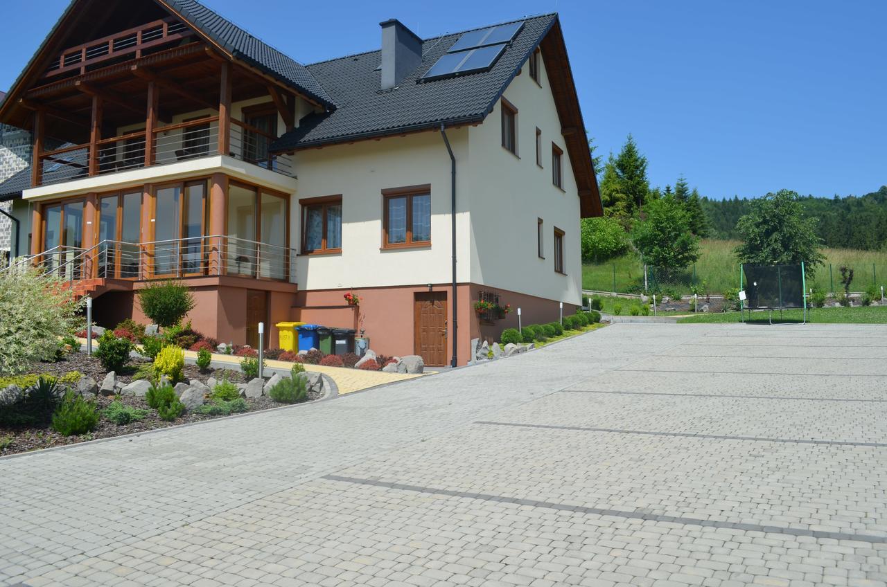 Zajazd ,,Pod Jeleniem" Okrajnik Exterior foto